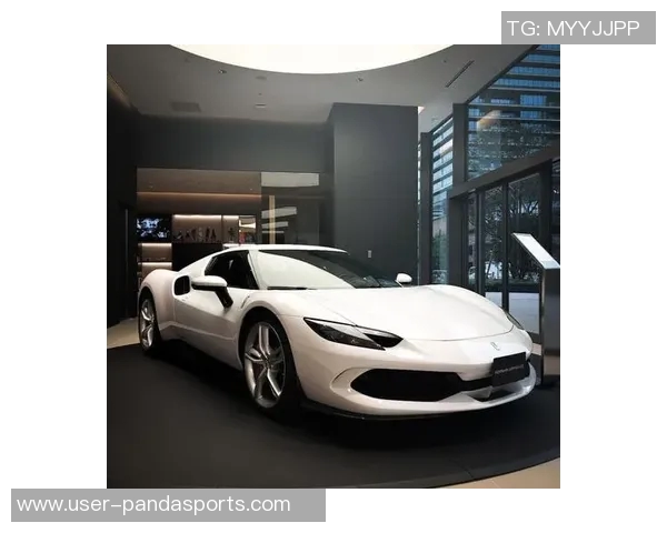 拉莫斯庆祝新年晒出价值超50万欧法拉利新车引发热议