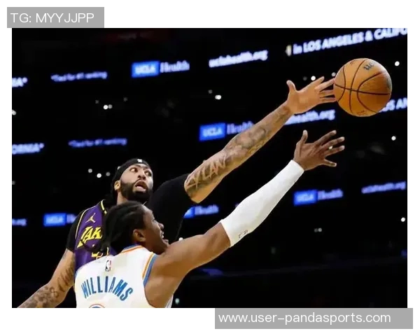 湖人外线防守崩溃全队被动不交易难以扭转攻强守弱局面