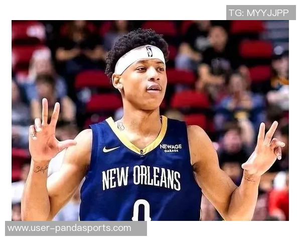 锡安首节表现抢眼2中1加罚球4中6收获6分2前场篮板